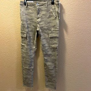 Joe’s Cargo Camo skinny cropped cut denim - NEW - Sz 30